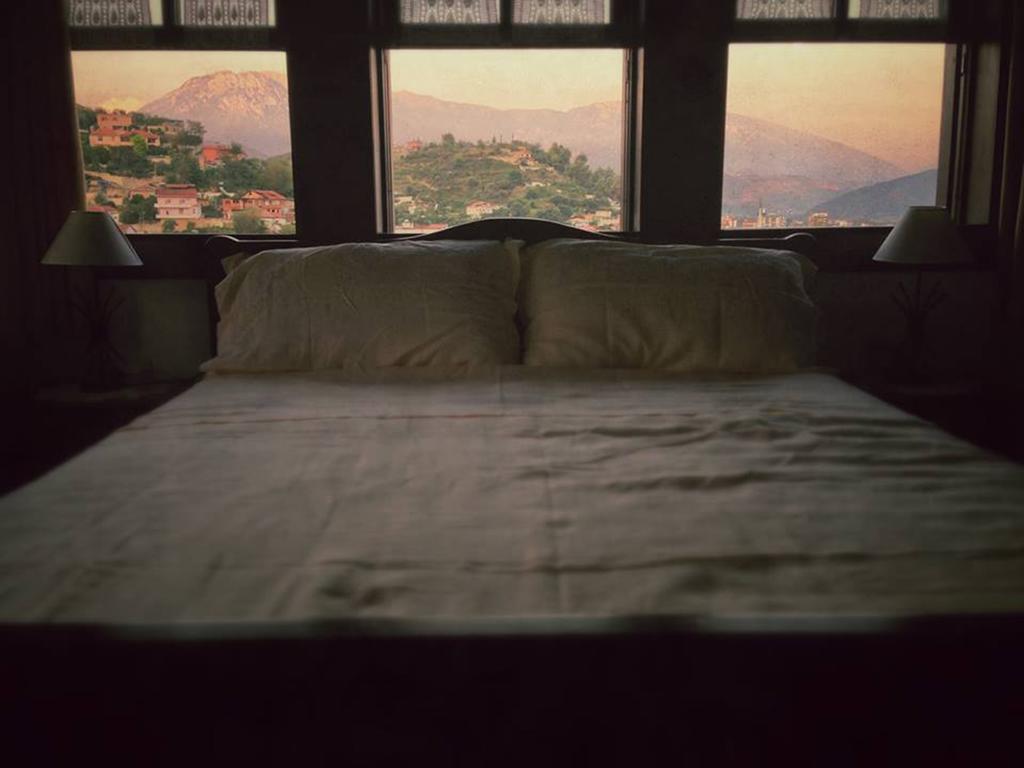 Hotel Vila Aleksander Berat Zimmer foto